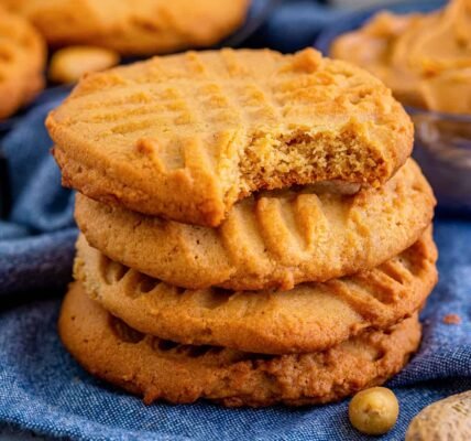 Peanut Butter Cookies: A Classic Treat That Never Lets You Down 1 peanut butter pie